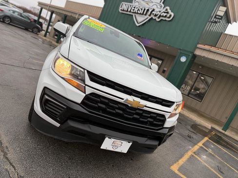 Used 2021 Chevrolet Colorado LT w/ Fleet Safety Package image 9