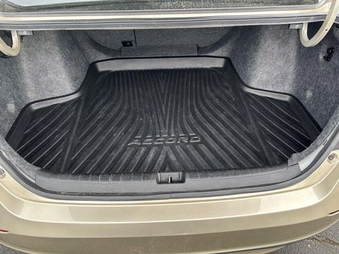 Used 2020 Honda Accord EX image 7