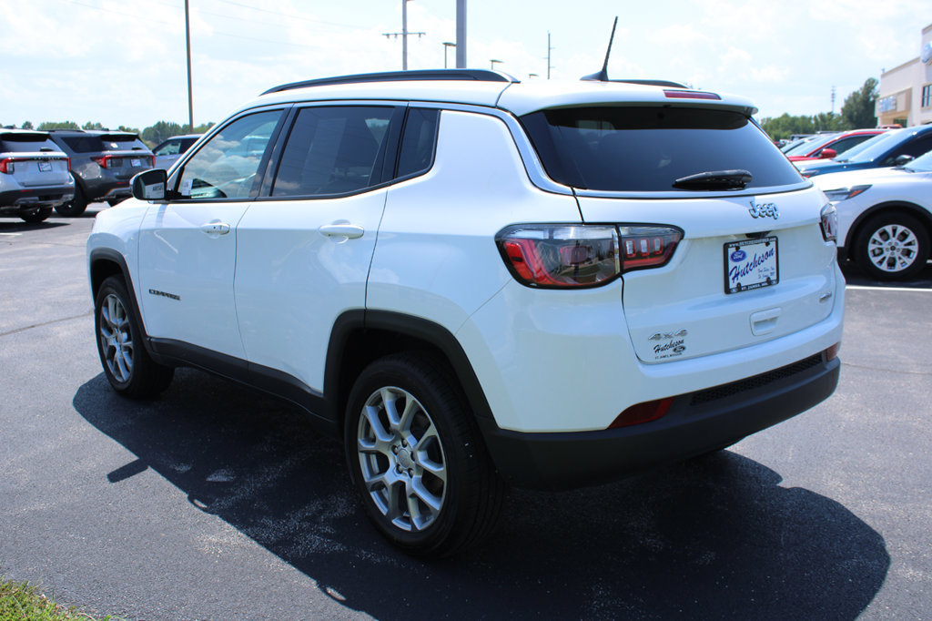 Used 2022 Jeep Compass Latitude AWD/4WD image 8