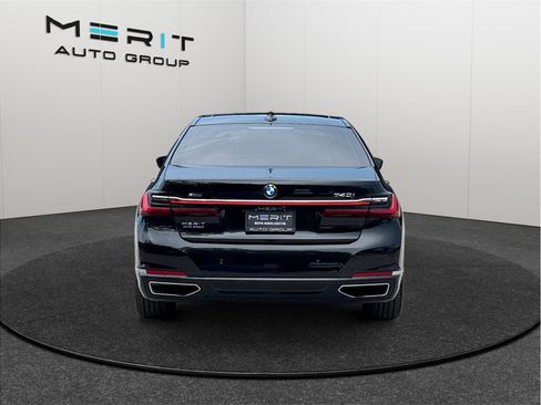 Used 2021 BMW 740i xDrive AWD/4WD image 8