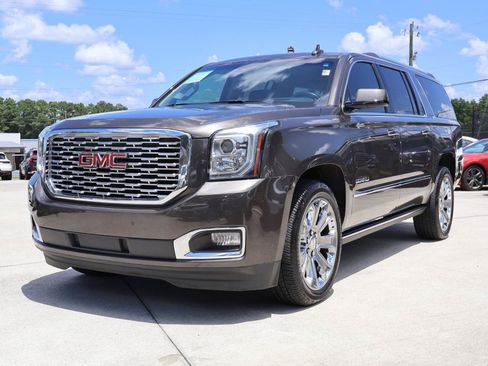 Used 2019 GMC Yukon XL Denali w/ Open Road Package AWD/4WD image 35
