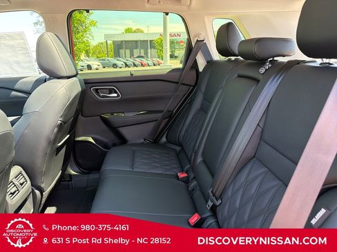 New 2026 Nissan Rogue Platinum AWD/4WD image 33