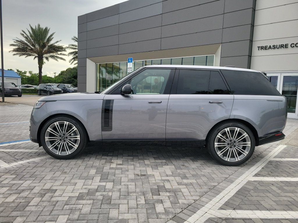 New 2027 Land Rover Range Rover SE AWD/4WD image 2