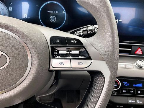 Used 2024 Hyundai Elantra SEL image 19