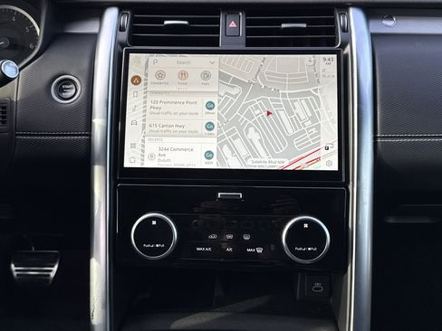 Used 2023 Land Rover Discovery S R-Dynamic image 31