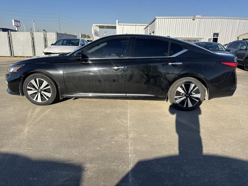 Used 2019 Nissan Altima 2.5 SV image 25