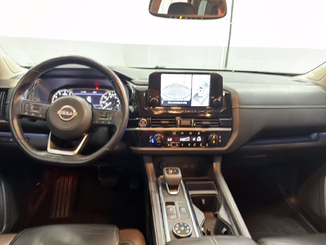 Used 2022 Nissan Pathfinder Platinum w/ Cargo Package AWD/4WD image 13