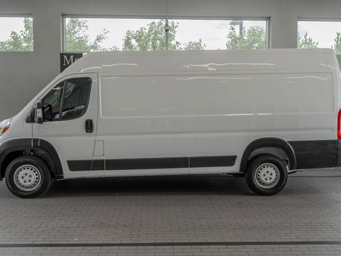 Used 2024 RAM ProMaster 3500 w/ Power Group FWD image 2