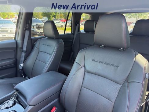 Used 2025 Honda Passport Black Edition image 10