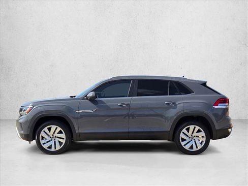 Used 2020 Volkswagen Atlas Cross Sport SE w/ Panoramic Sunroof Package FWD image 8