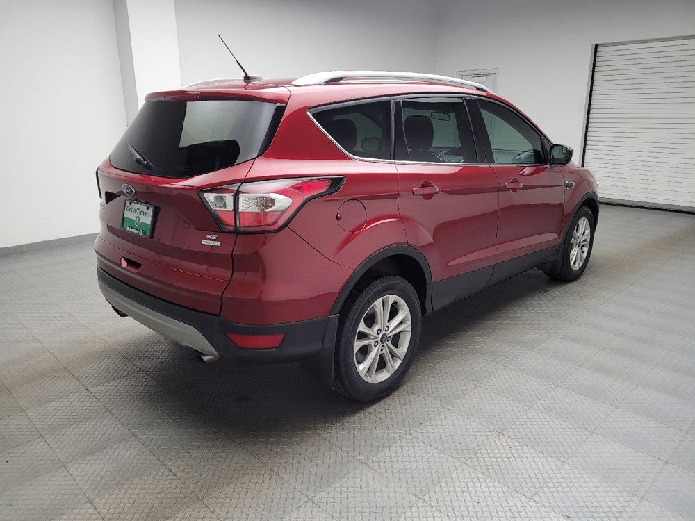 Used 2017 Ford Escape SE FWD image 9