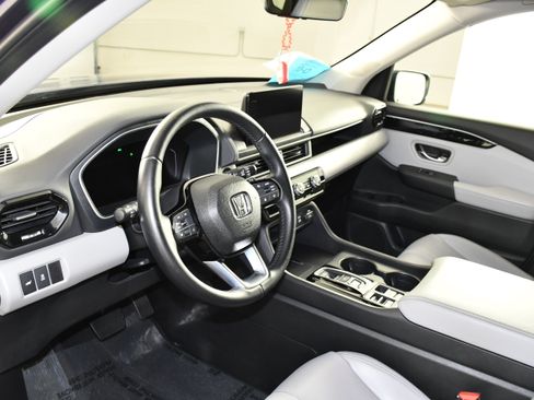 Certified 2023 Honda Pilot EX-L image 2