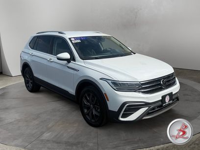 Used 2024 Volkswagen Tiguan SE
