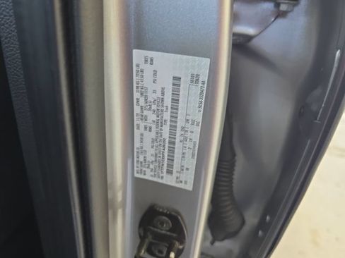 Used 2023 Ford F150 4x4 SuperCrew image 14