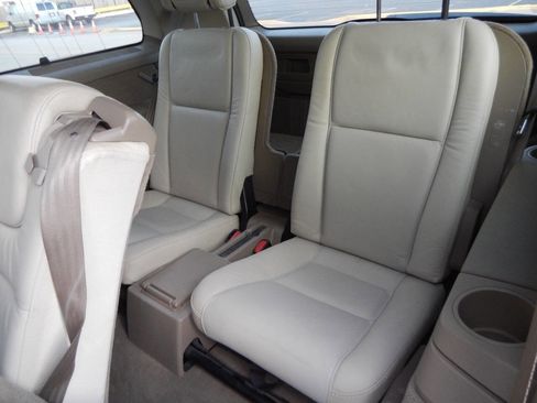 Used 2008 Volvo XC90 3.2 image 30