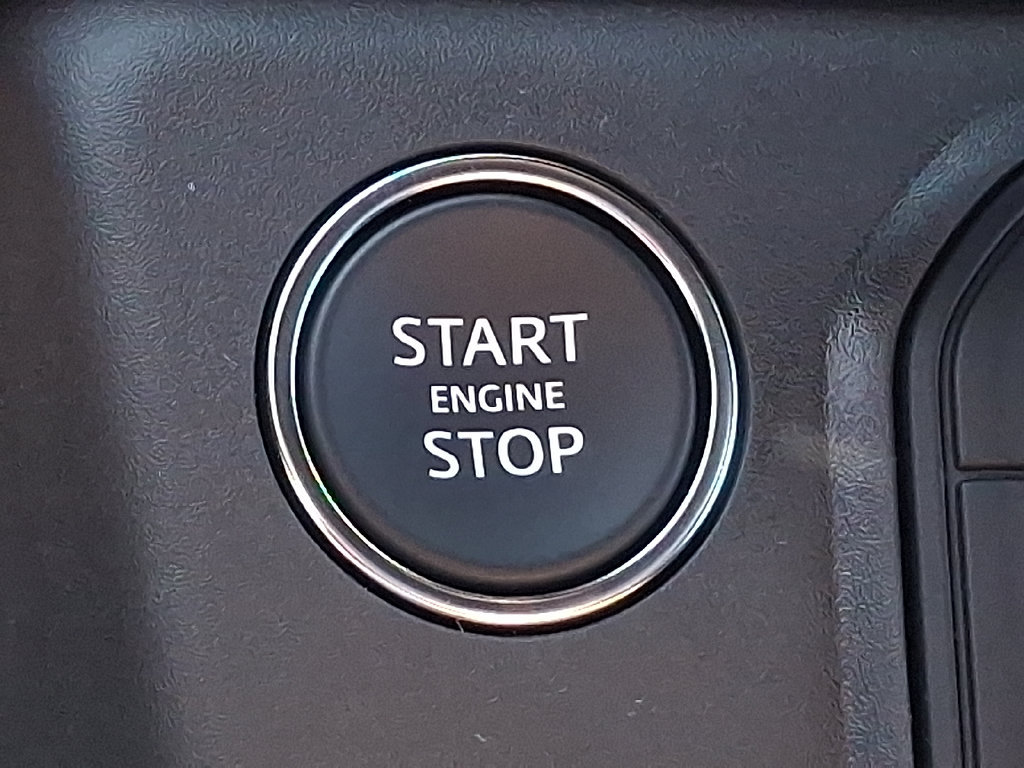 New 2026 Land Rover Defender 110 X-Dynamic SE AWD/4WD image 12