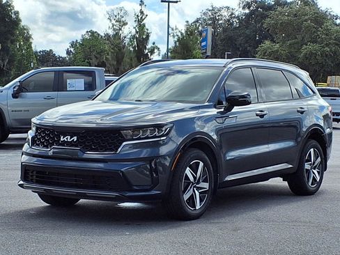 Used 2023 Kia Sorento S FWD image 28