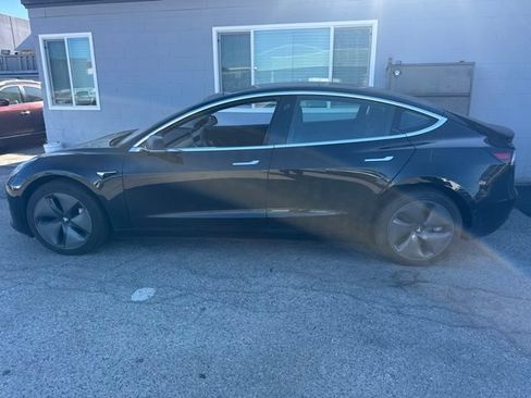 Used 2019 Tesla Model 3 RWD image 8