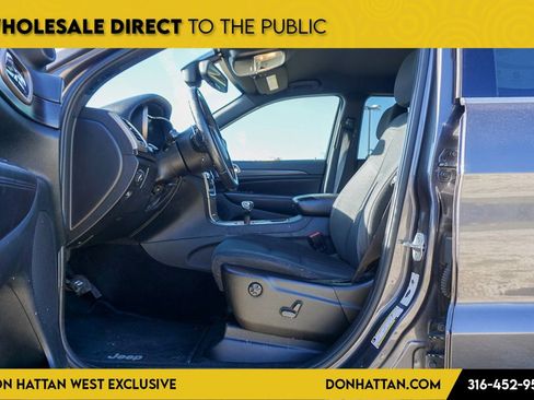 Used 2014 Jeep Grand Cherokee Laredo w/ 18" Wheel & 8.4" Radio Group image 3