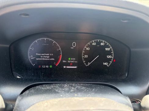 Used 2024 Honda HR-V Sport image 11