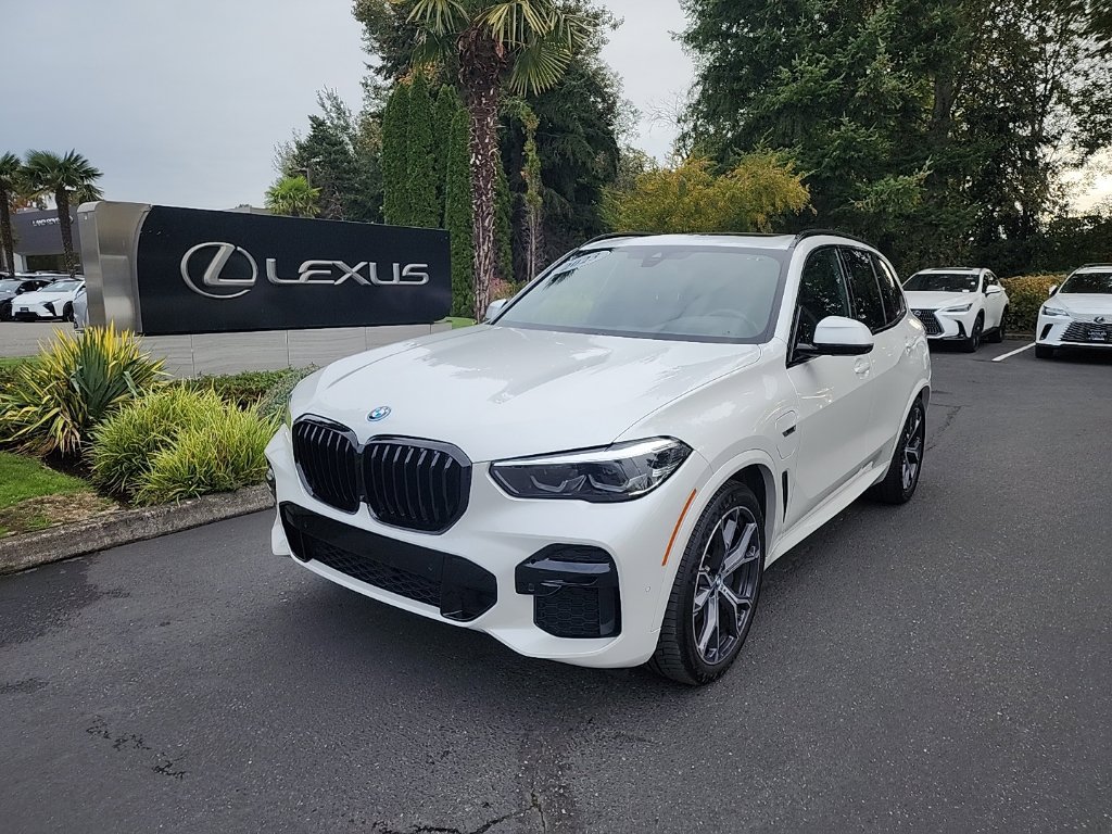 Used 2023 BMW X5 xDrive45e w/ M Sport Package AWD/4WD image 1