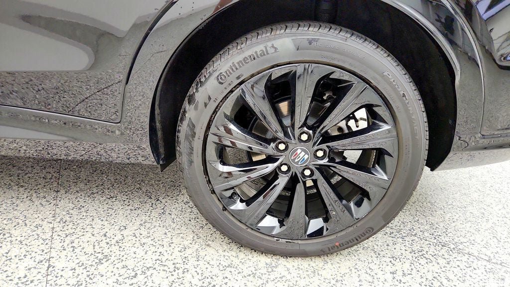 Used 2025 Buick Envista Sport Touring w/ Convenience I Package FWD image 9