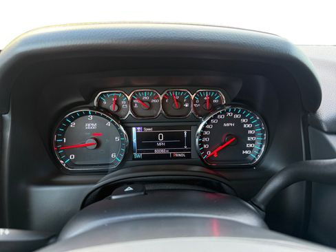 Used 2018 Chevrolet Tahoe LT image 11