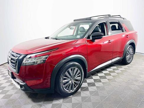 Certified 2023 Nissan Pathfinder SL w/ SL Premium Package AWD/4WD image 1