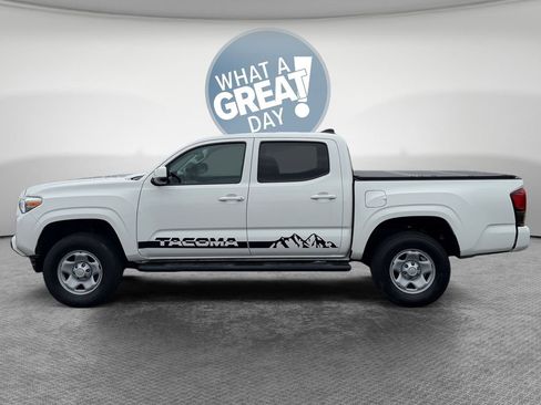 Used 2023 Toyota Tacoma SR image 7