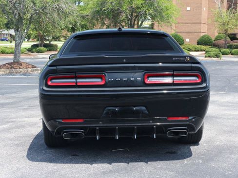 Used 2021 Dodge Challenger R/T Scat Pack RWD image 4
