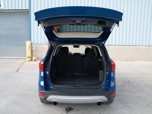 Used 2019 Ford Escape SE AWD/4WD image 16