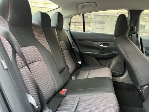 New 2026 Nissan Sentra SR w/ Floor Mat Package FWD image 9