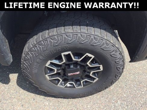 Certified 2024 GMC Sierra 2500 AT4X image 32