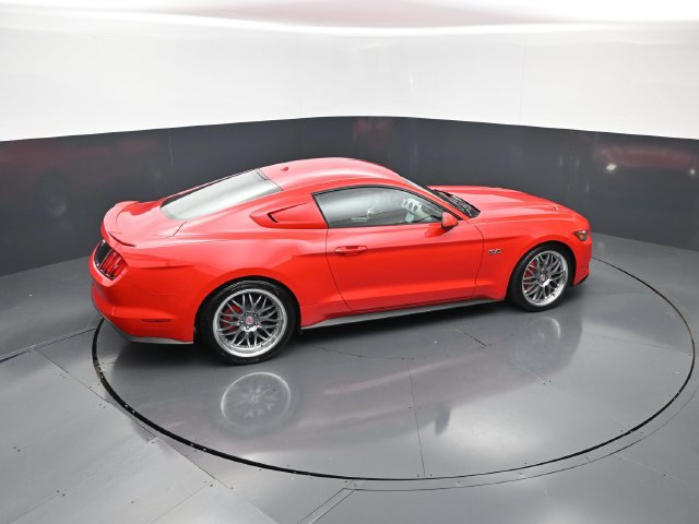 Used 2016 Ford Mustang GT Premium w/ Equipment Group 401A RWD image 26