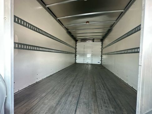 Used 2022 Ford E-450 and Econoline 450 Super Duty RWD image 16