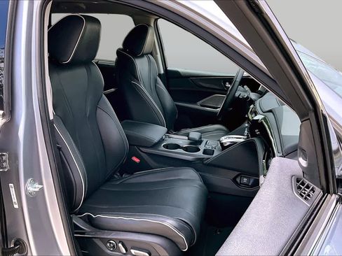 Used 2022 Acura MDX SH-AWD w/ Advance Package image 9