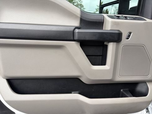 Used 2020 Ford F250 XL w/ Power Equipment Group AWD/4WD image 13
