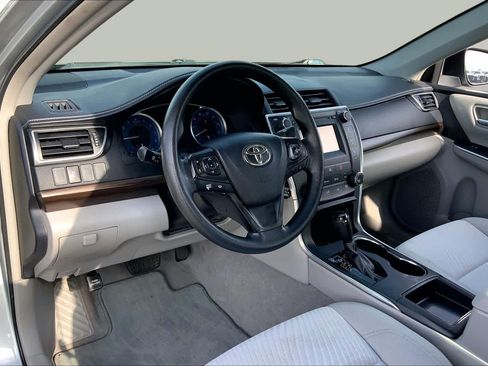 Used 2016 Toyota Camry LE FWD image 17