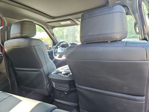 Used 2024 Toyota Tundra Platinum AWD/4WD image 18