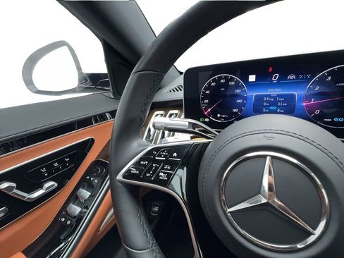Used 2022 Mercedes-Benz S 500 4MATIC image 43