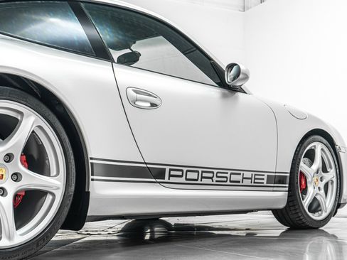 Used 2007 Porsche 911 GT3 RS image 37