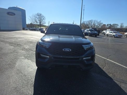 Used 2023 Ford Explorer ST-Line w/ Class IV Trailer Tow Package image 8