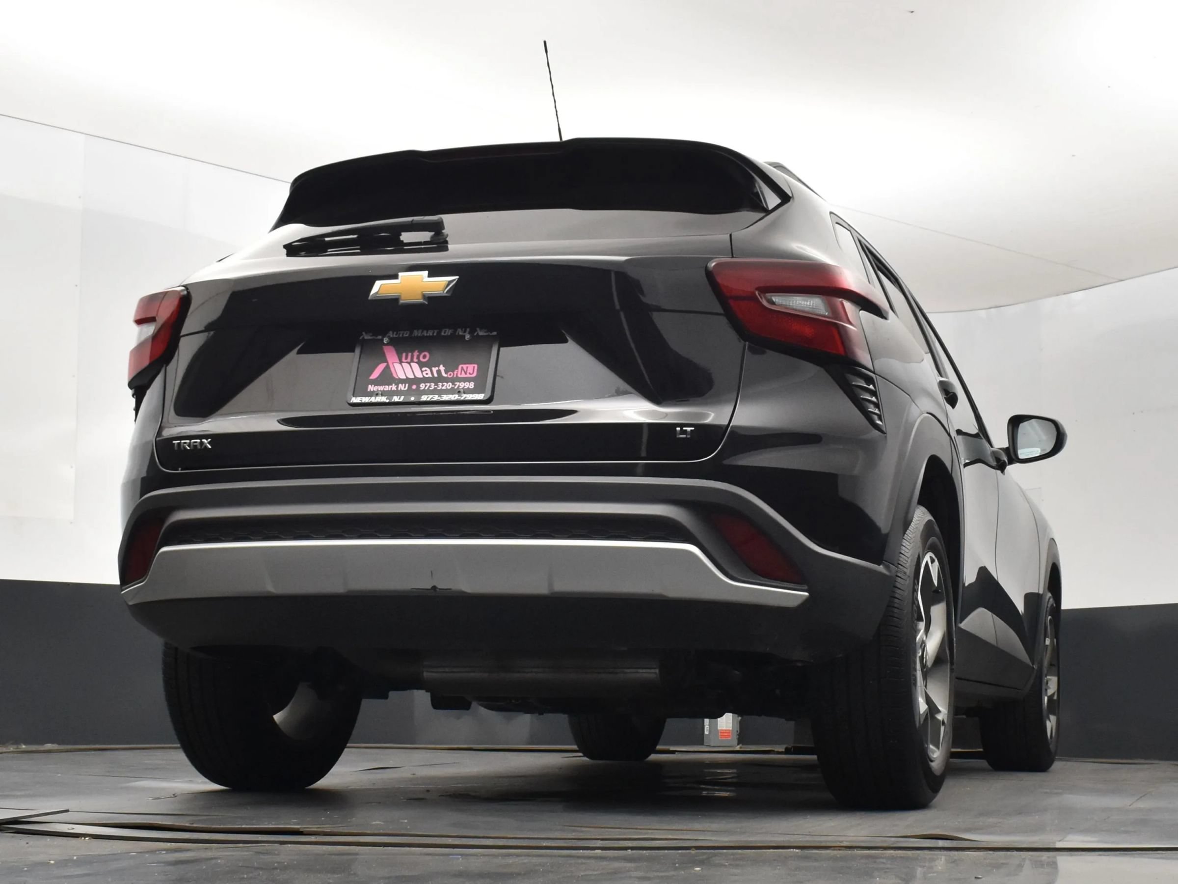 Used 2026 Chevrolet Trax LT FWD image 13