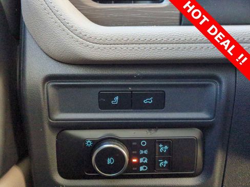 Used 2023 Ford Expedition Max Limited image 28