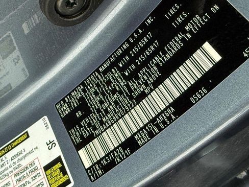 Used 2024 Toyota Corolla Cross LE image 31