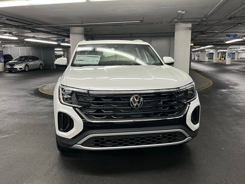 New 2026 Volkswagen Atlas Cross Sport SE AWD/4WD image 33