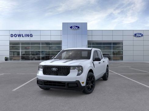 New 2025 Ford Maverick XLT image 2