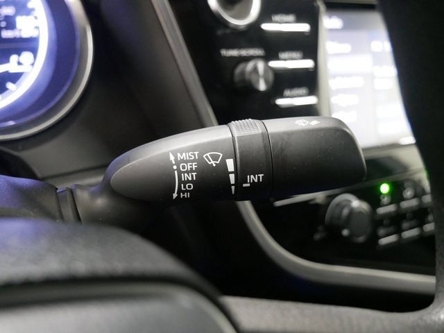 Used 2019 Toyota Camry LE FWD image 23