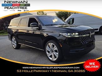 Used 2025 Lincoln Navigator L Black Label AWD/4WD video 1