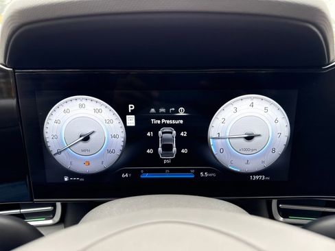 Used 2024 Hyundai Elantra SEL w/ Convenience Package image 19